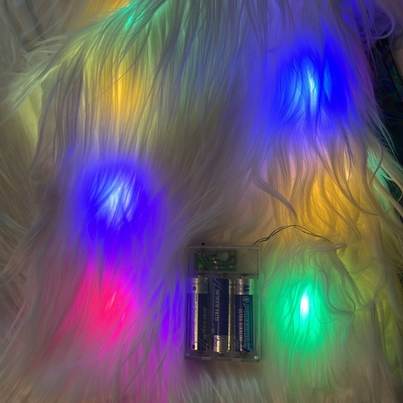 LED White Faux Fur Shaggy Rave Coat Jacket NWT - Picture 7 of 7